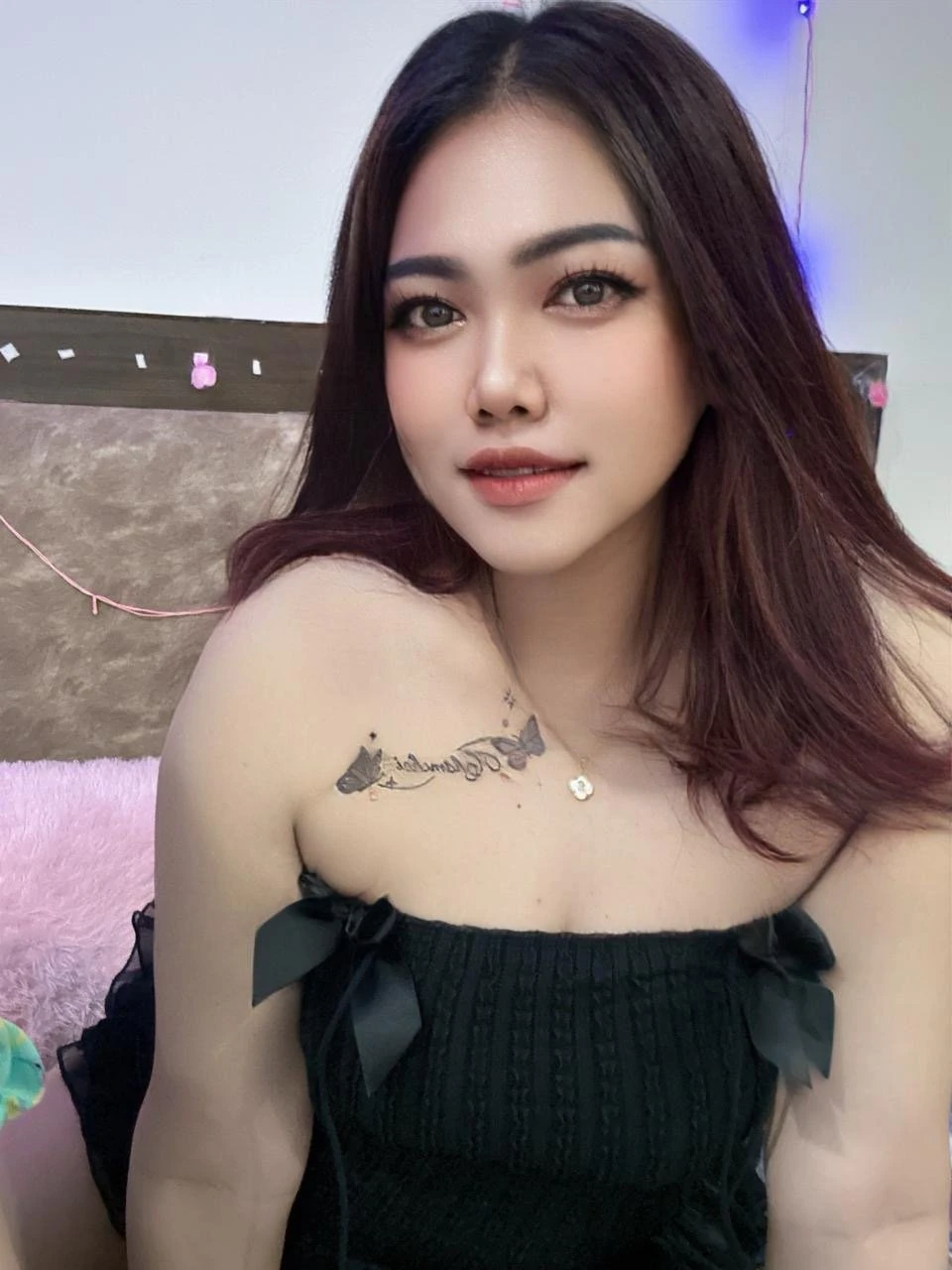 Monica – Thai escort in Gurgaon — 11 / 17