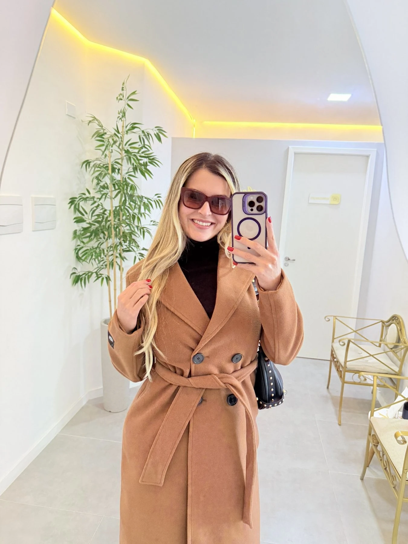 Alina Limas – Canadian escort in Mumbai — 5 / 8