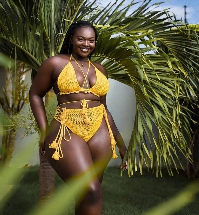 Lina – Ghanaian escort in Baku — 2 / 4