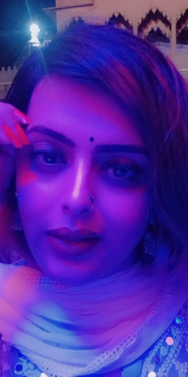 Neha Punjabi Mistress – Indian escort in Gurgaon — 14 / 16