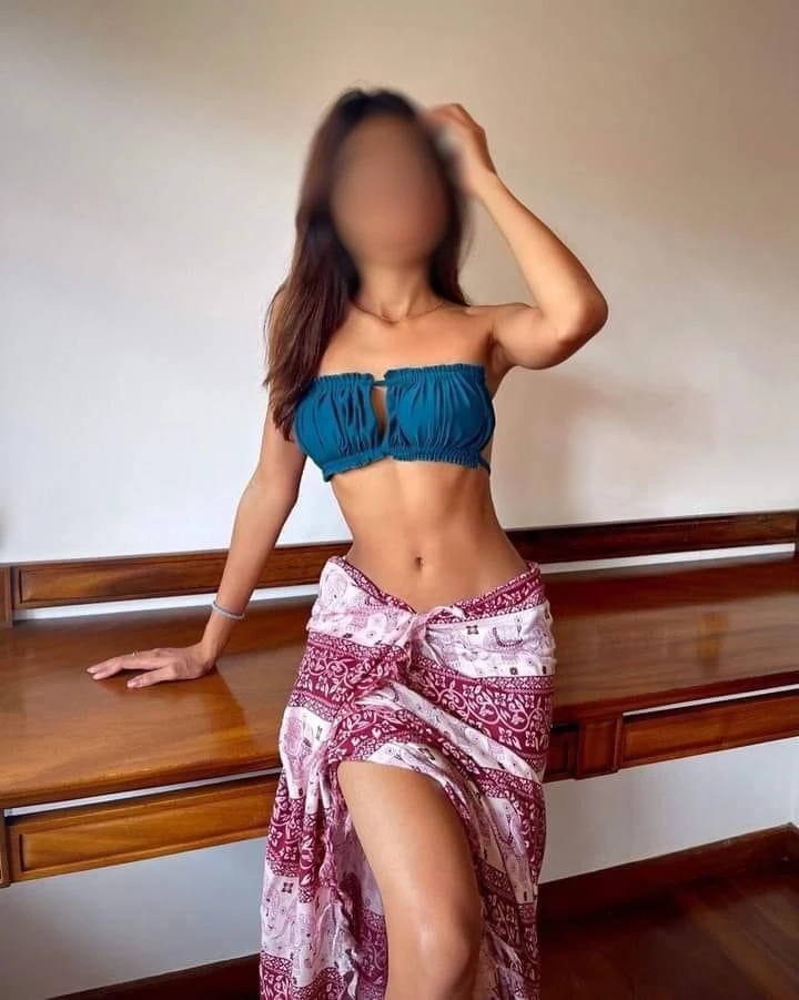 Shehara – Sri Lankan escort in Colombo — 4 / 5