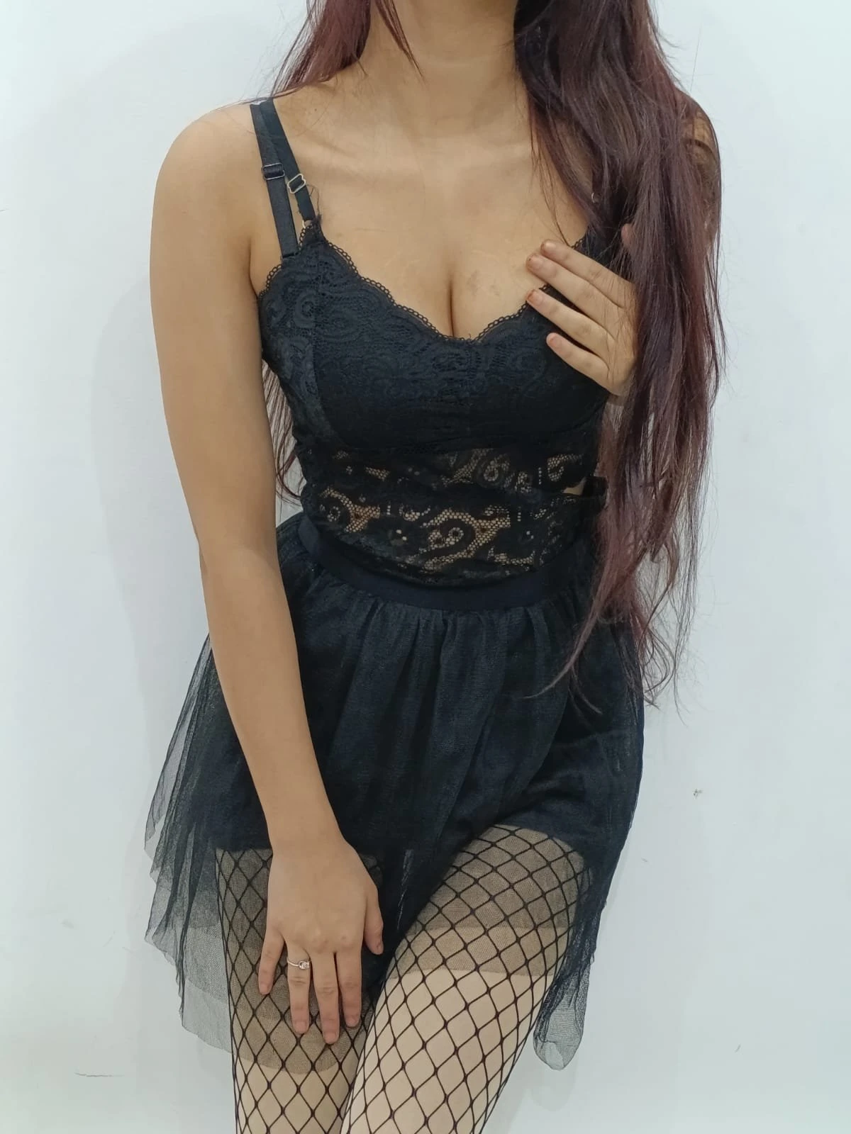 Sofia Meet & Cam – Indian escort in New Delhi — 21 / 25