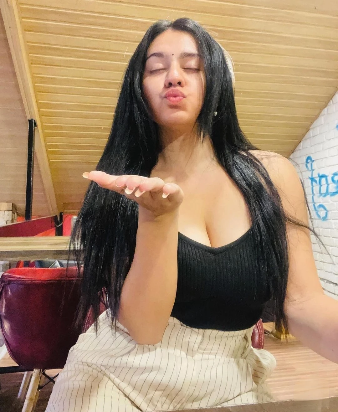 Devika Jain – Indian escort in New Delhi — 3 / 6