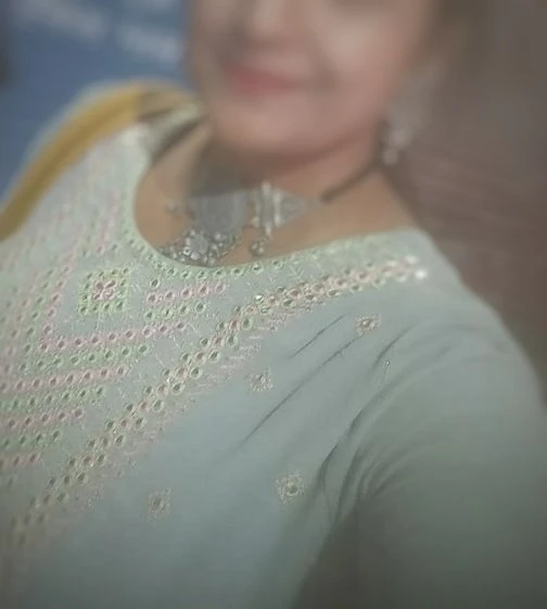 sweety – Indian escort in Kolkata — 5 / 8