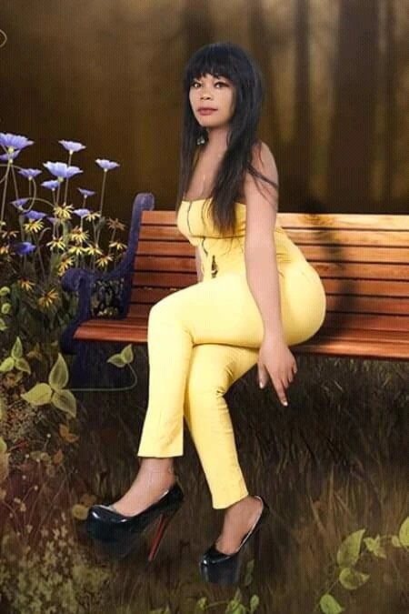 Gift – South African escort in Beirut, Escort, Beirut