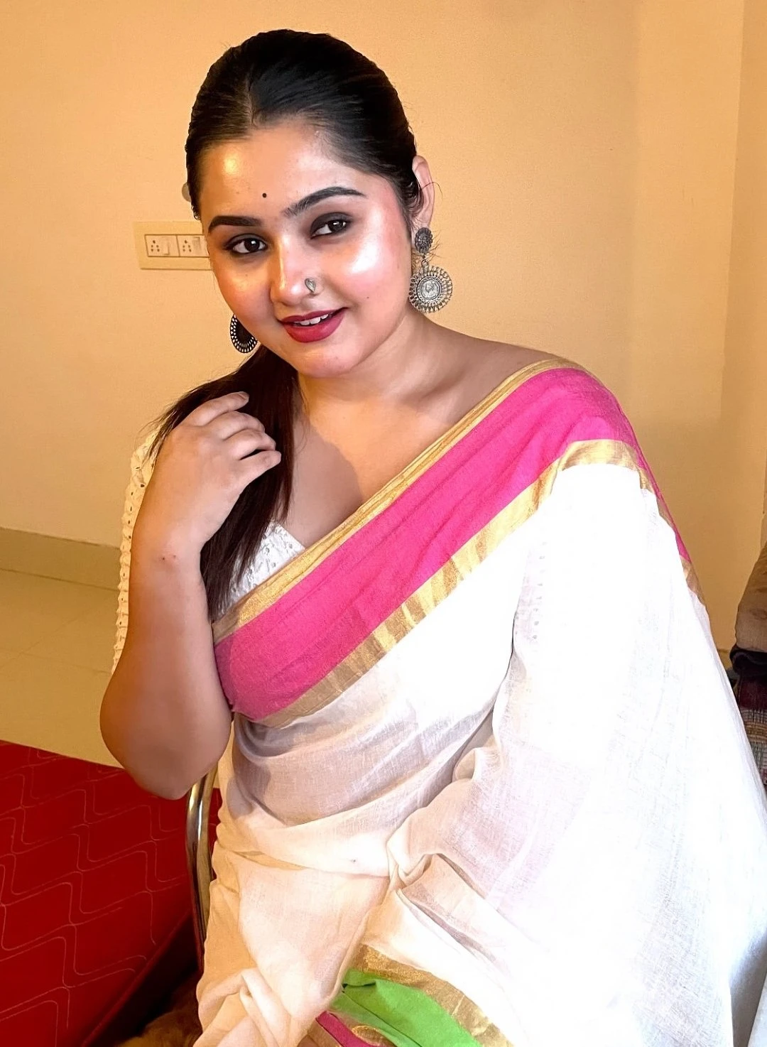 Jinal – Indian escort in Kochi — 2 / 4