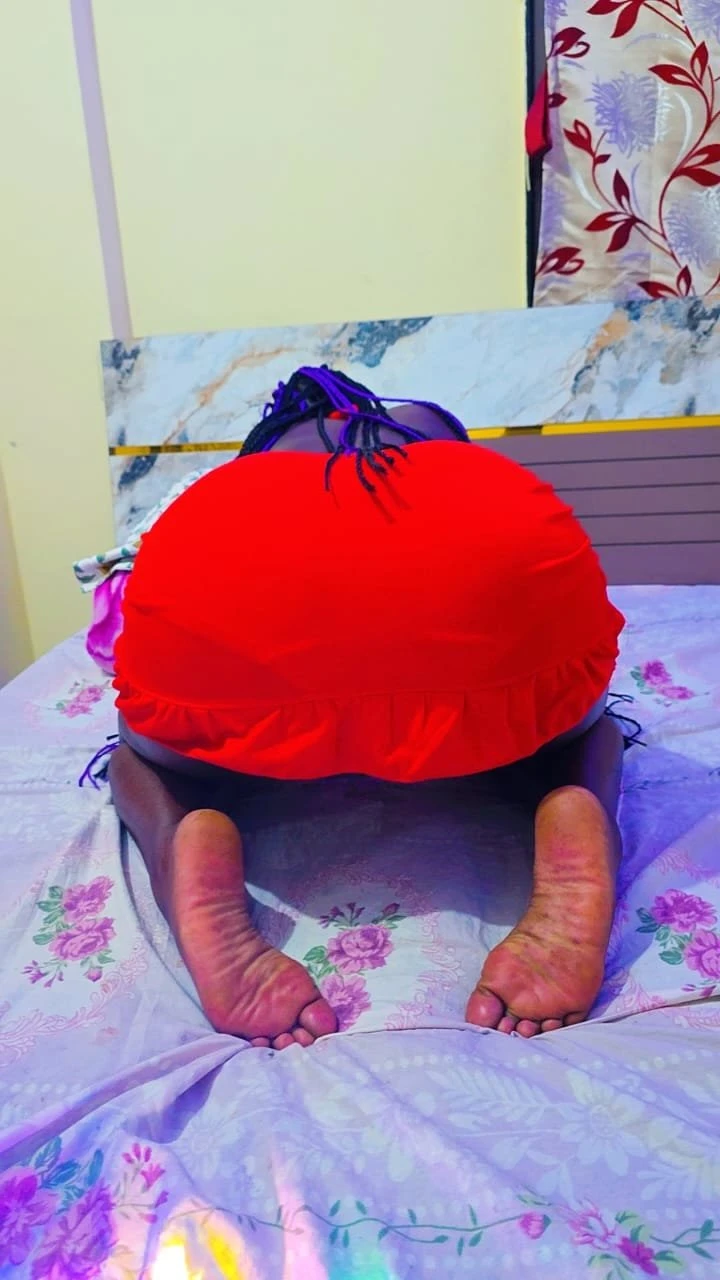 Brittany Honey and Caring Chocolate Girl – Zambian escort in Pune — 8 / 9