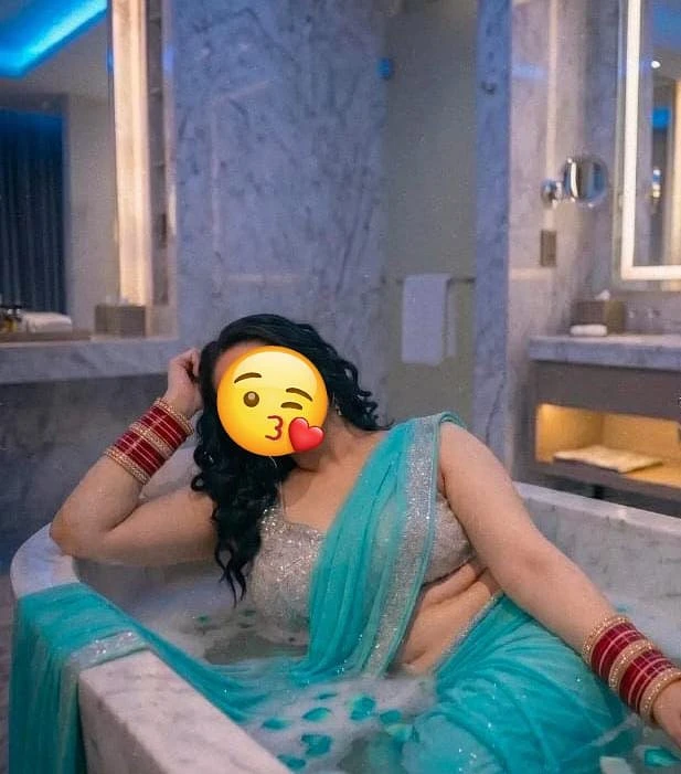 ANAL QUEEN CAM/VIDEO/ PORN MAKER – Indian escort in Noida — 19 / 21