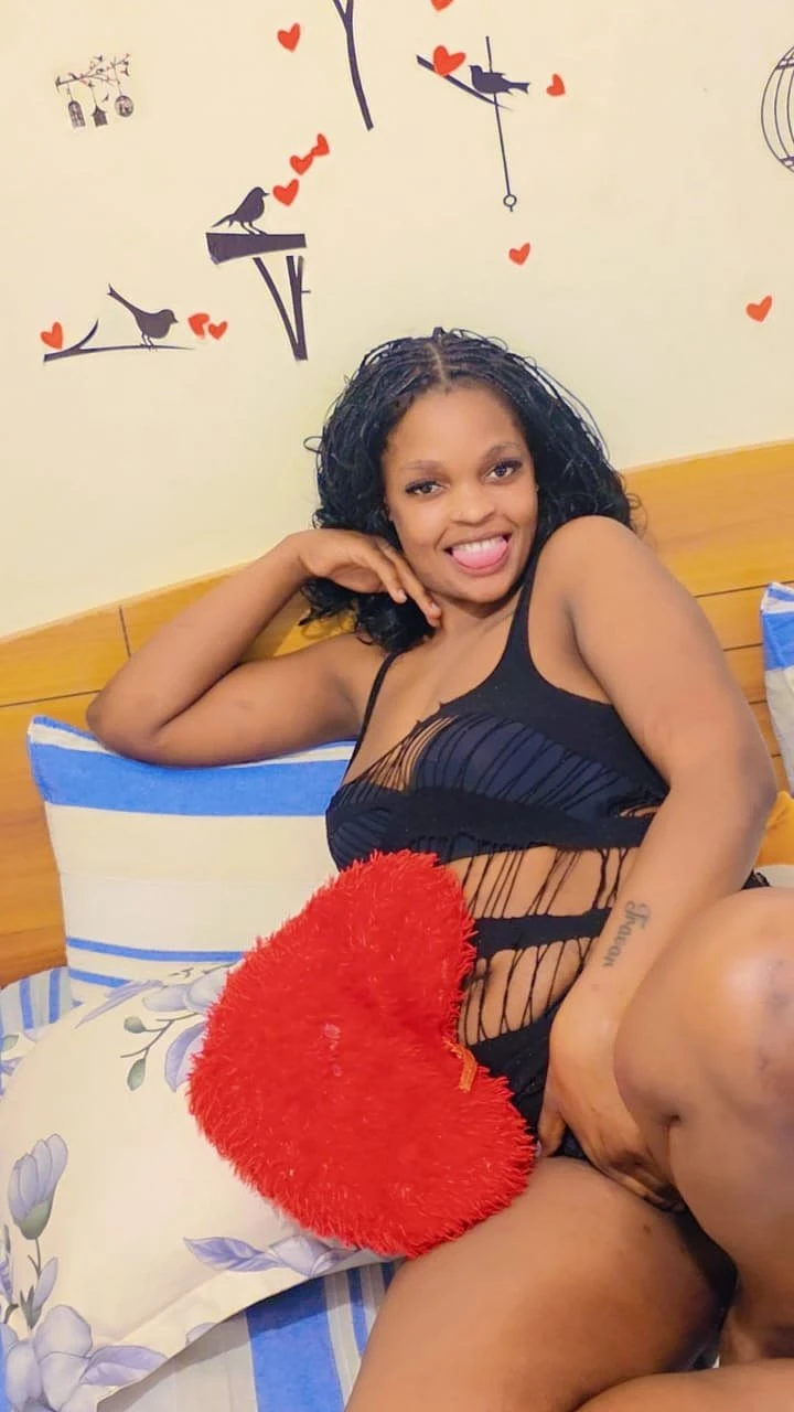 Posha – South African escort in Pune — 25 / 30