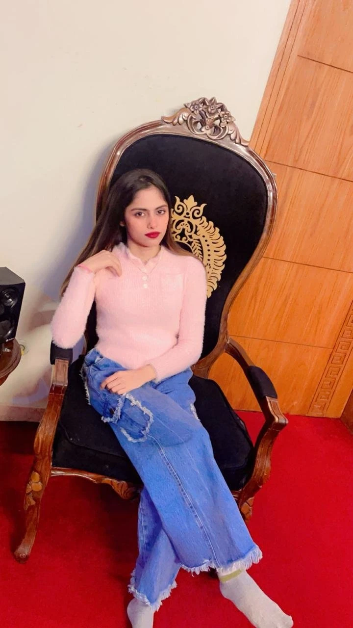 Sonia – Pakistani escort in Islamabad — 3 / 4