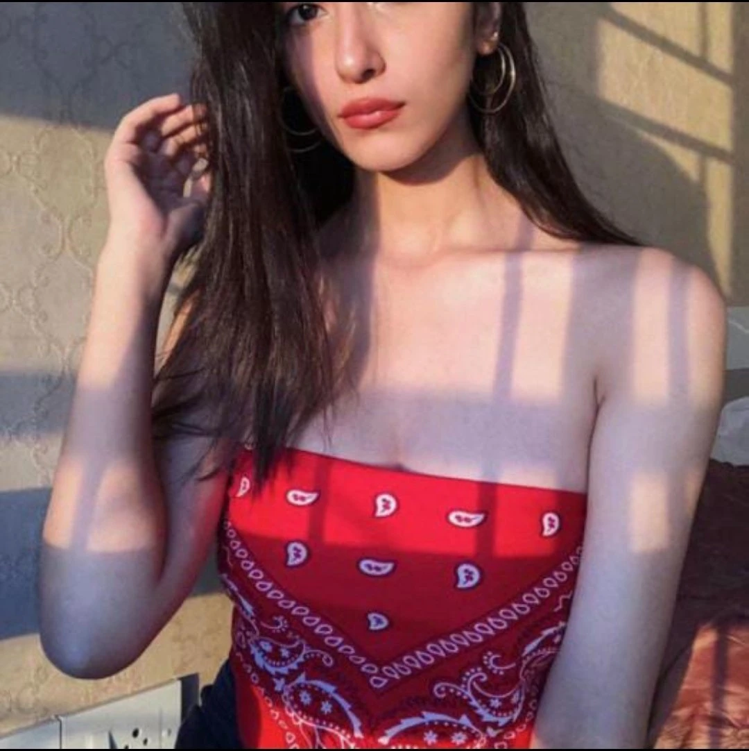 Neha Singh (Cam Show and Real Meet) – Iranian escort in Pune — 2 / 5