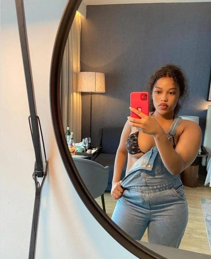 Jenny – South African escort in Dakar — 3 / 4