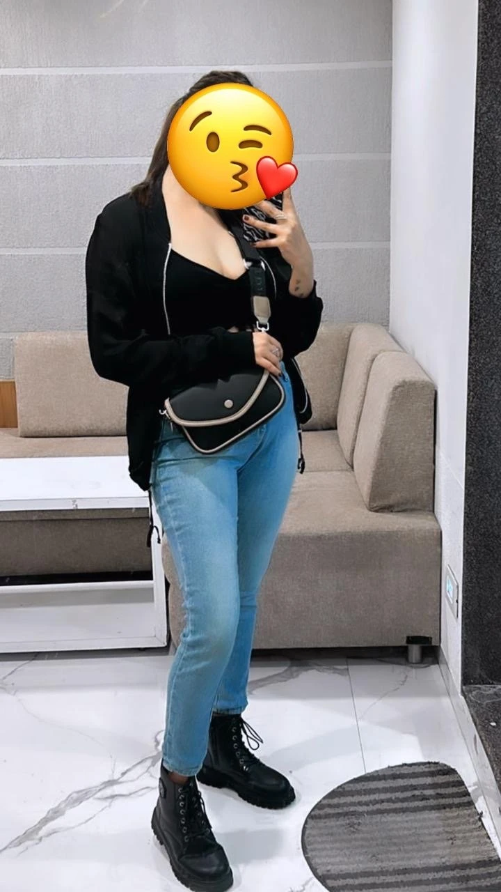 Saloni best service girl – Indian escort in Hyderabad, Escort, Hyderabad