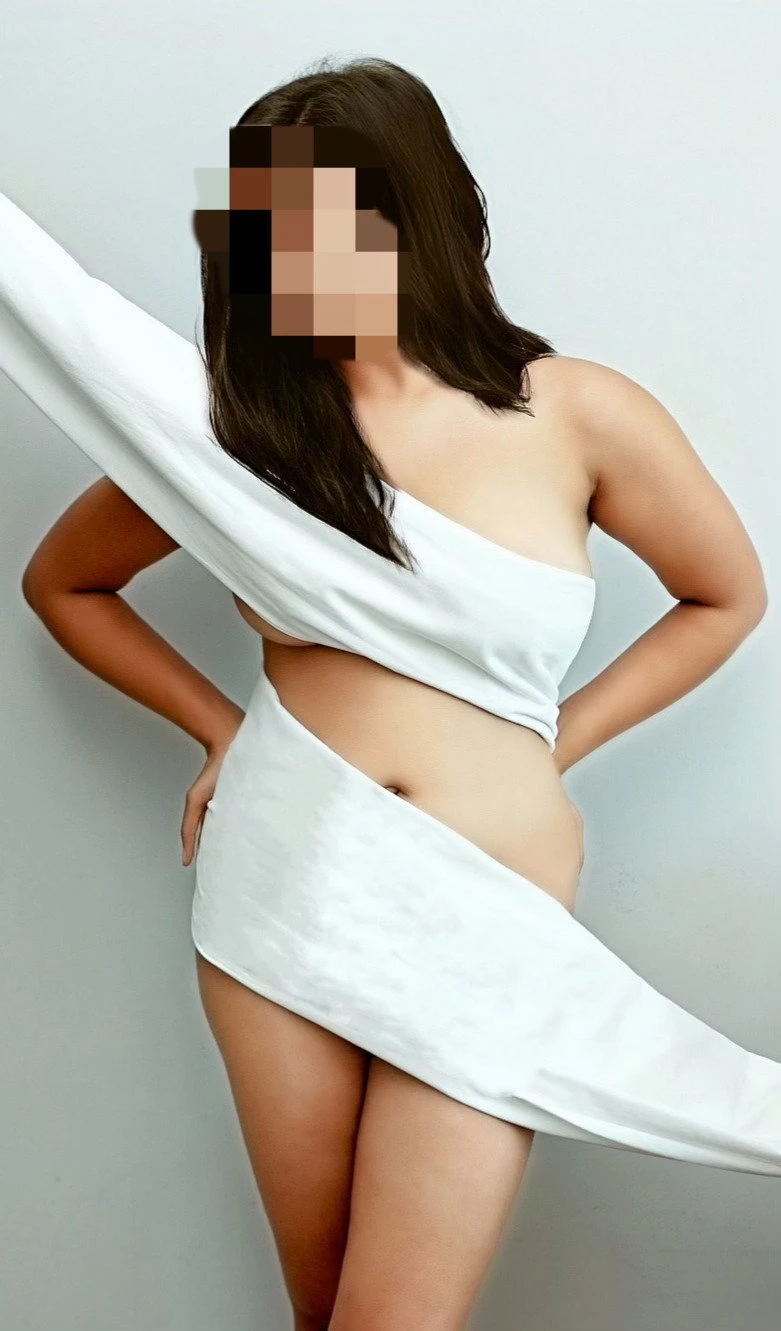 Chala - Mia Khalifas Lookalike – Sri Lankan escort in Colombo — 5 / 15
