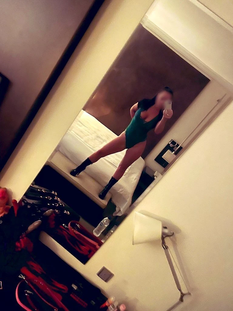 Mistress Jasmine SPONSOR ME – British dominatrix in Dublin — 10 / 21