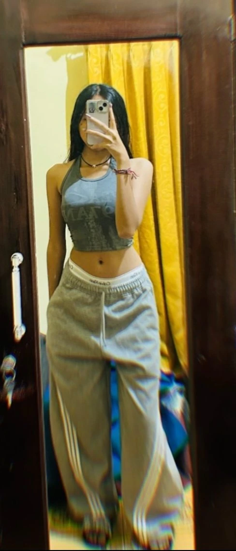 Shreya – Indian escort in Kolkata — 4 / 5