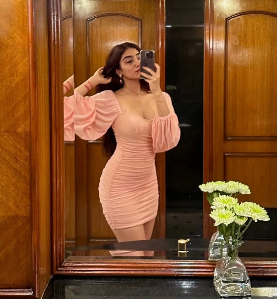 Saniya – Indian escort in Hyderabad — 6 / 9