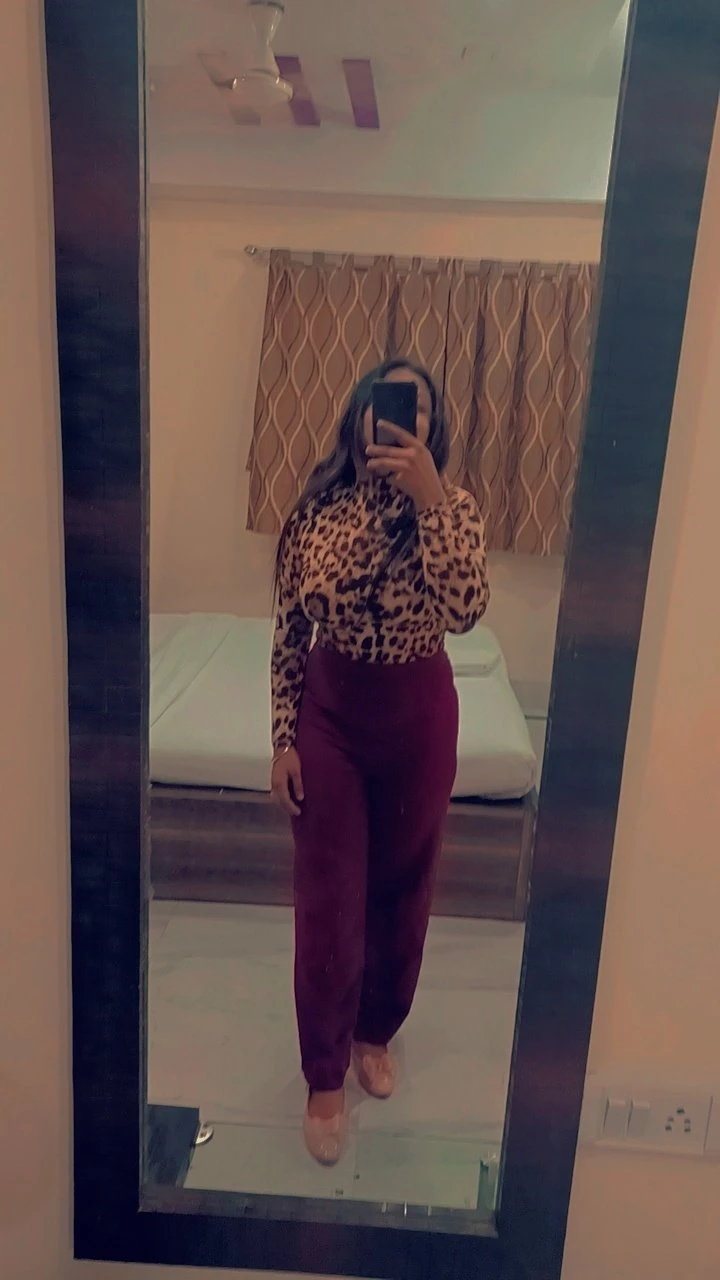 Megha Ghosh – Indian escort in Kolkata — 1 / 4
