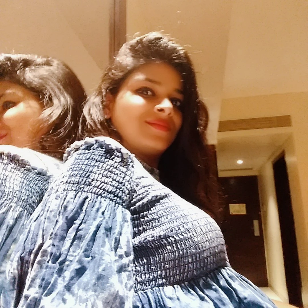 Riya Singh – Indian escort in Mumbai — 3 / 5