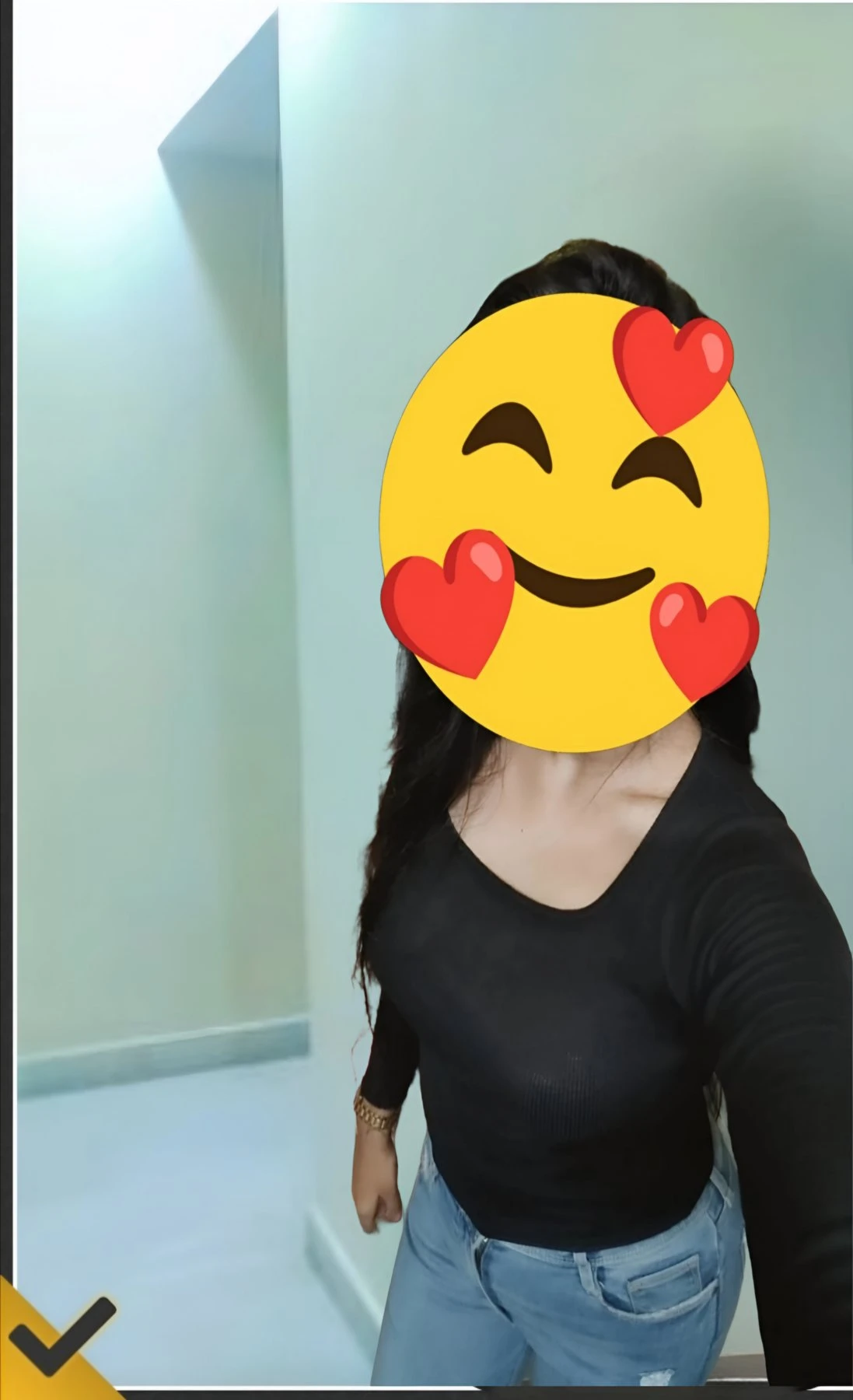 Sakshi Cam and Real Meet – Indian escort in Kolkata — 1 / 2