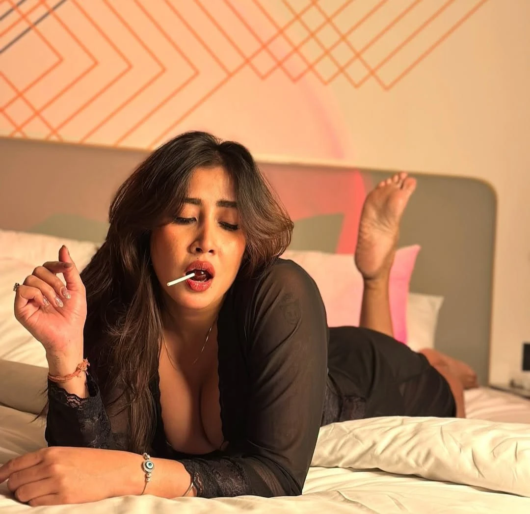 I Am Sofia Ansari.let's go for a date... – Indian escort in Mumbai — 9 / 17