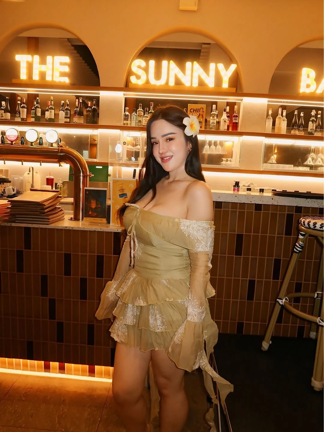 Nandini – escort in Hyderabad — 2 / 5