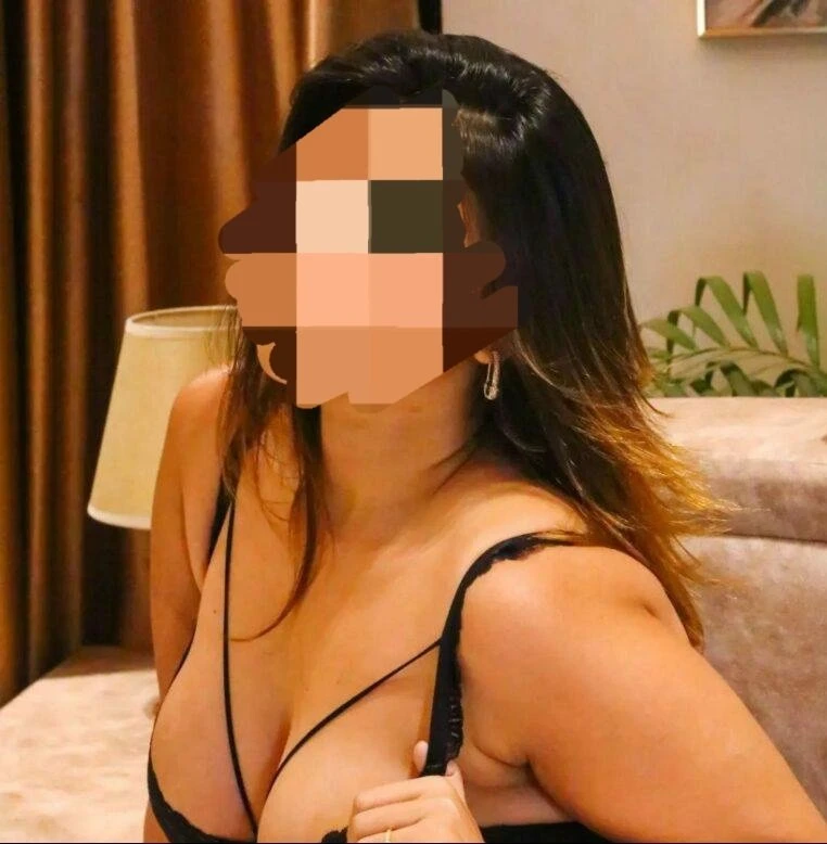 Richa – Indian escort in Navi Mumbai — 5 / 6