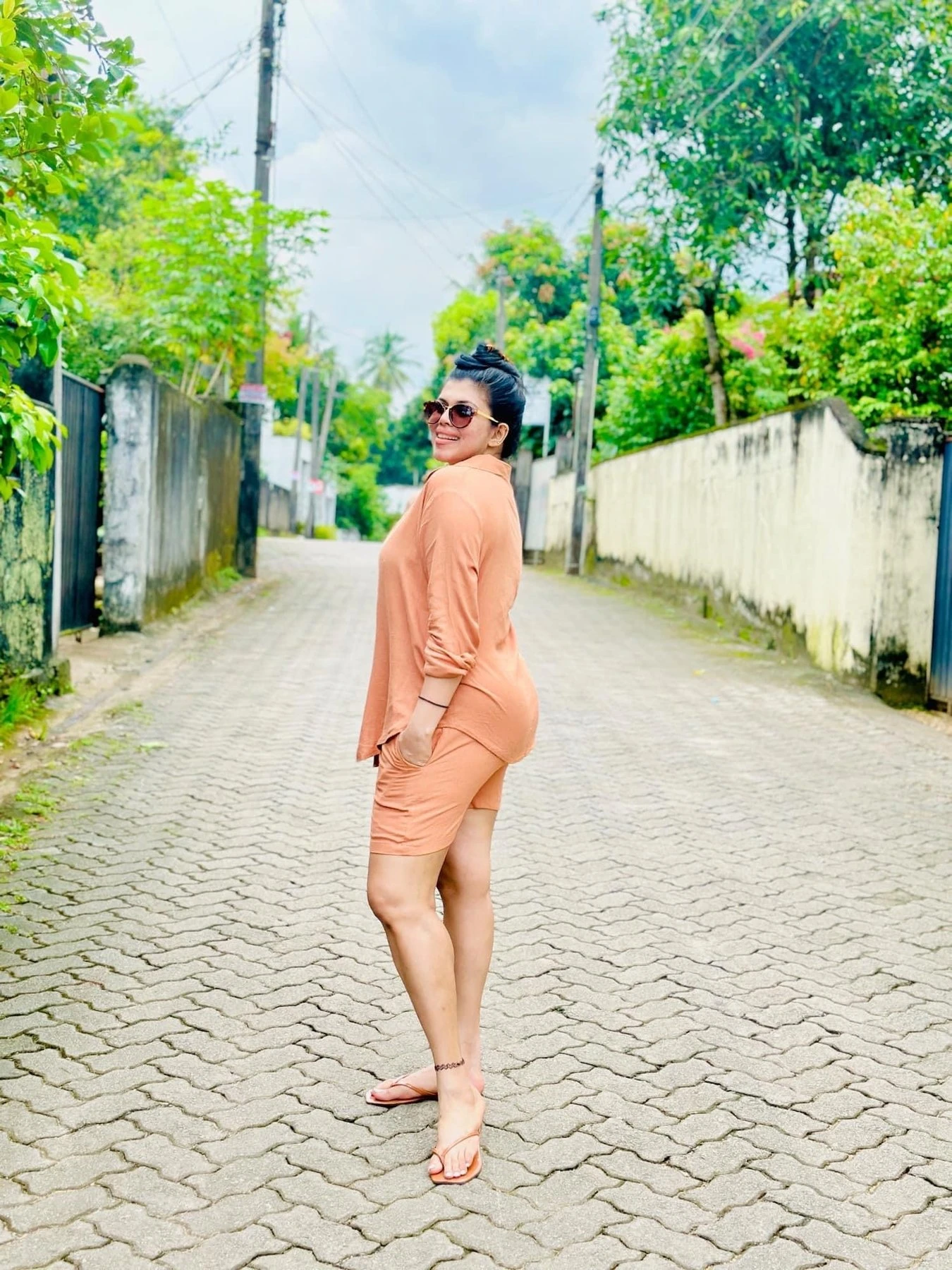Heshani – escort in Colombo — 3 / 5