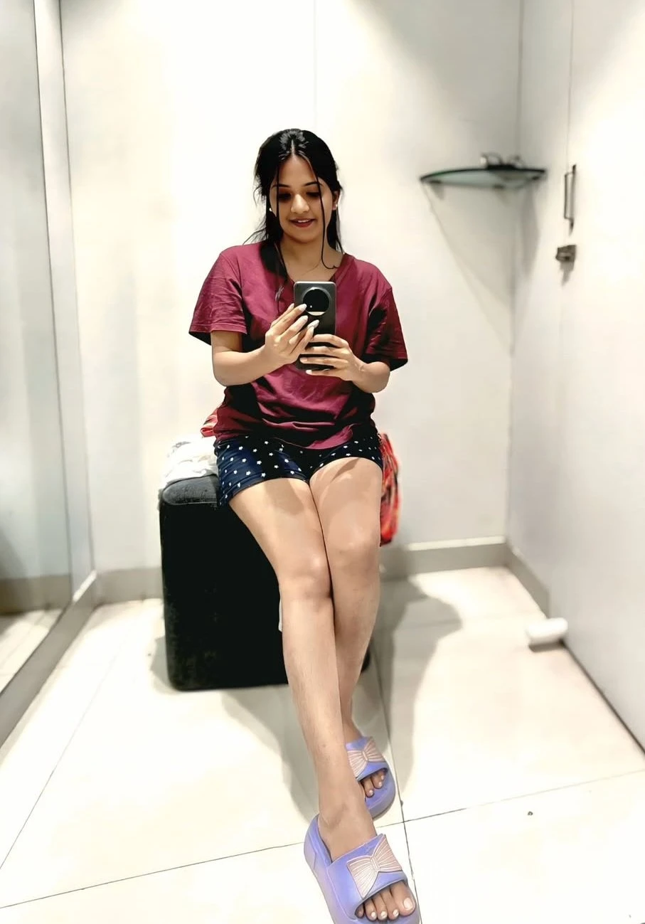 Independent Live Nudecam/chat /Real Meet – Indian escort in Mumbai — 3 / 4