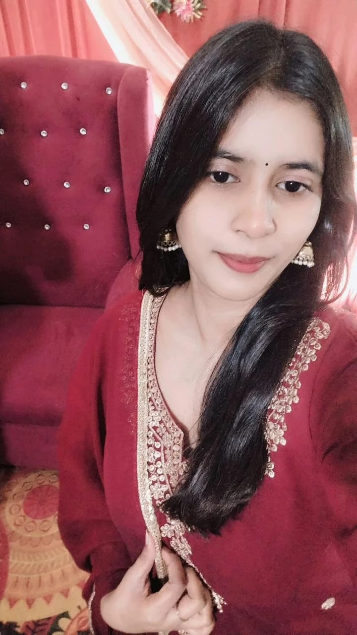 Nancy Cam Show Real Meet – Indian escort in Hyderabad — 6 / 7