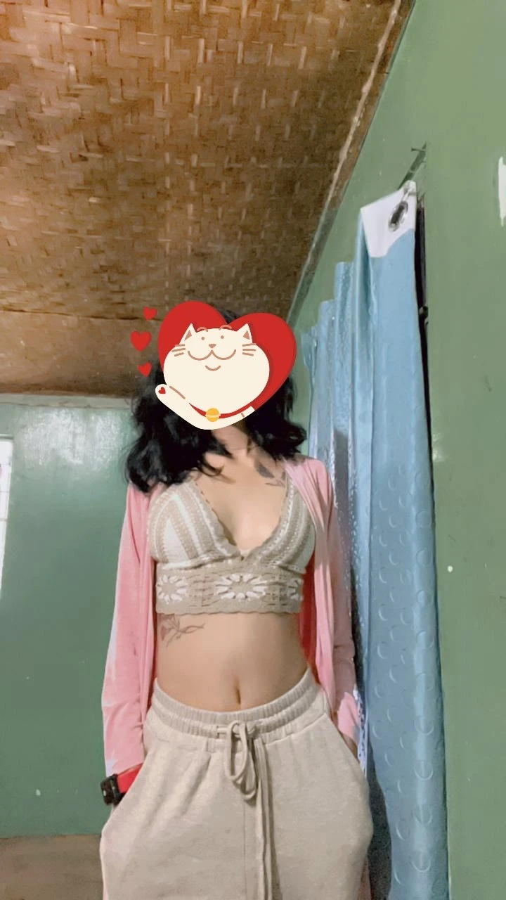 Urvashi Delhi Call Girls Service – Indian escort in New Delhi — 3 / 6