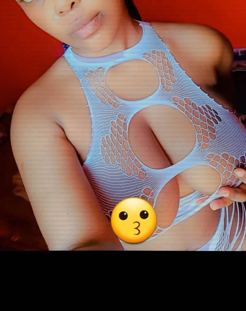 Juicy papaya boobs Bella/chocolate booty – South African escort in Mumbai — 2 / 18