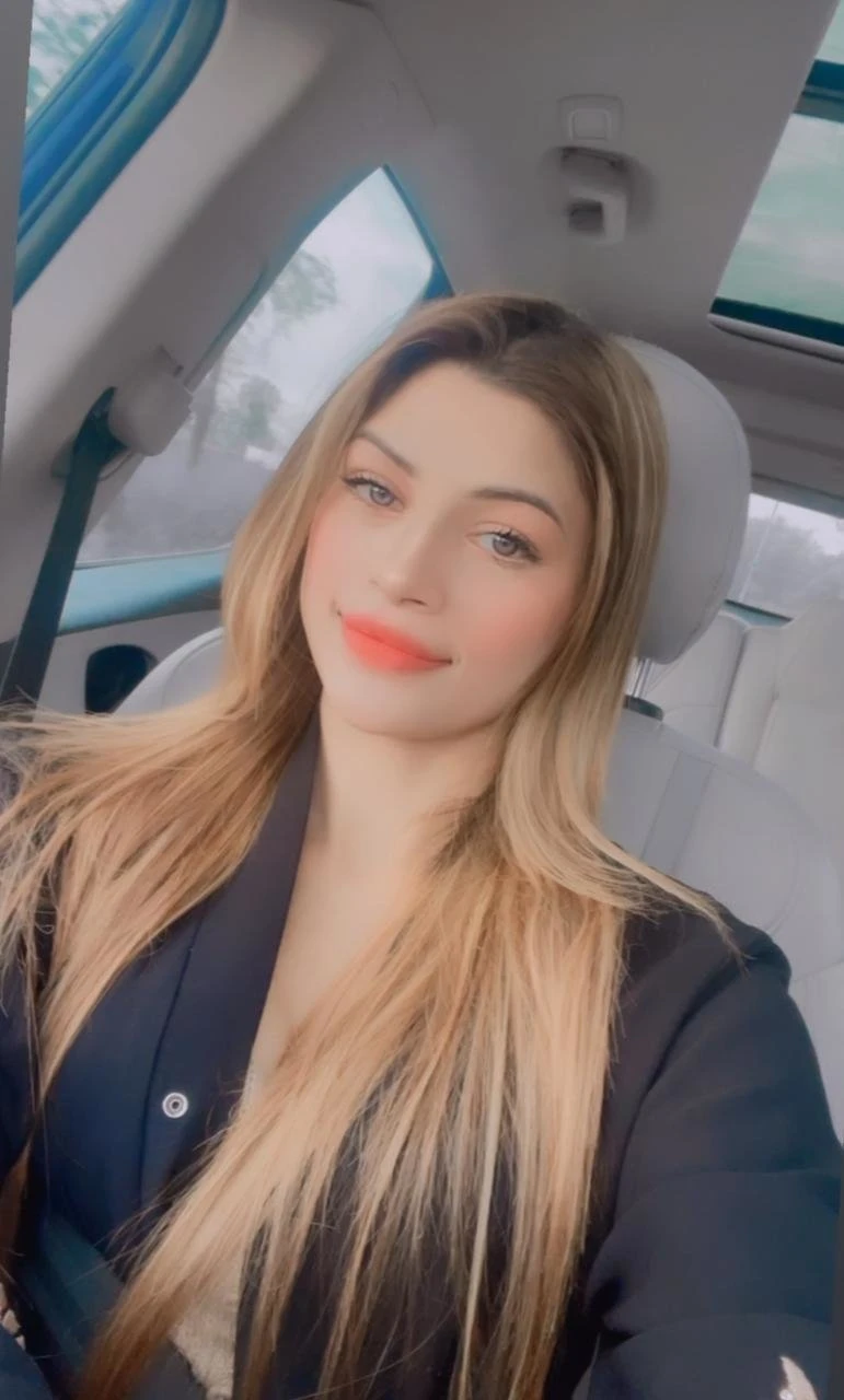 Dark Taniya Mumbai – Indian escort in Mumbai — 1 / 4