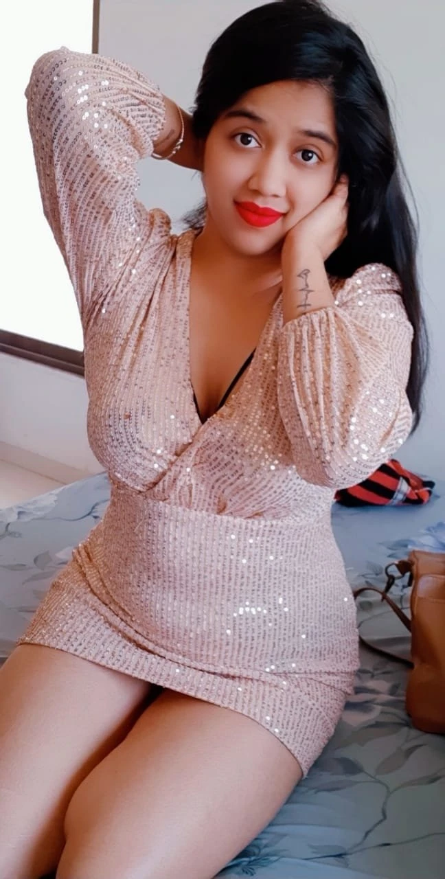 Riya – Indian escort in Surat — 2 / 4