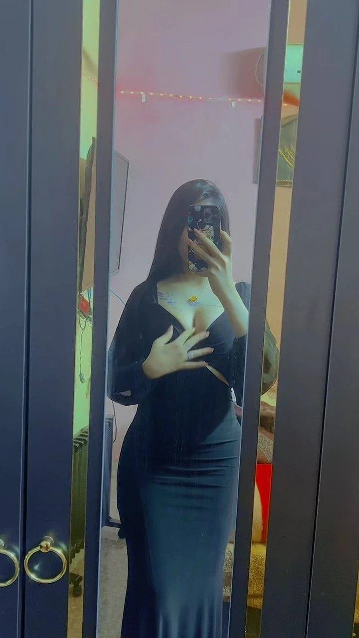 Ritika – Indian escort in Kolkata — 4 / 10