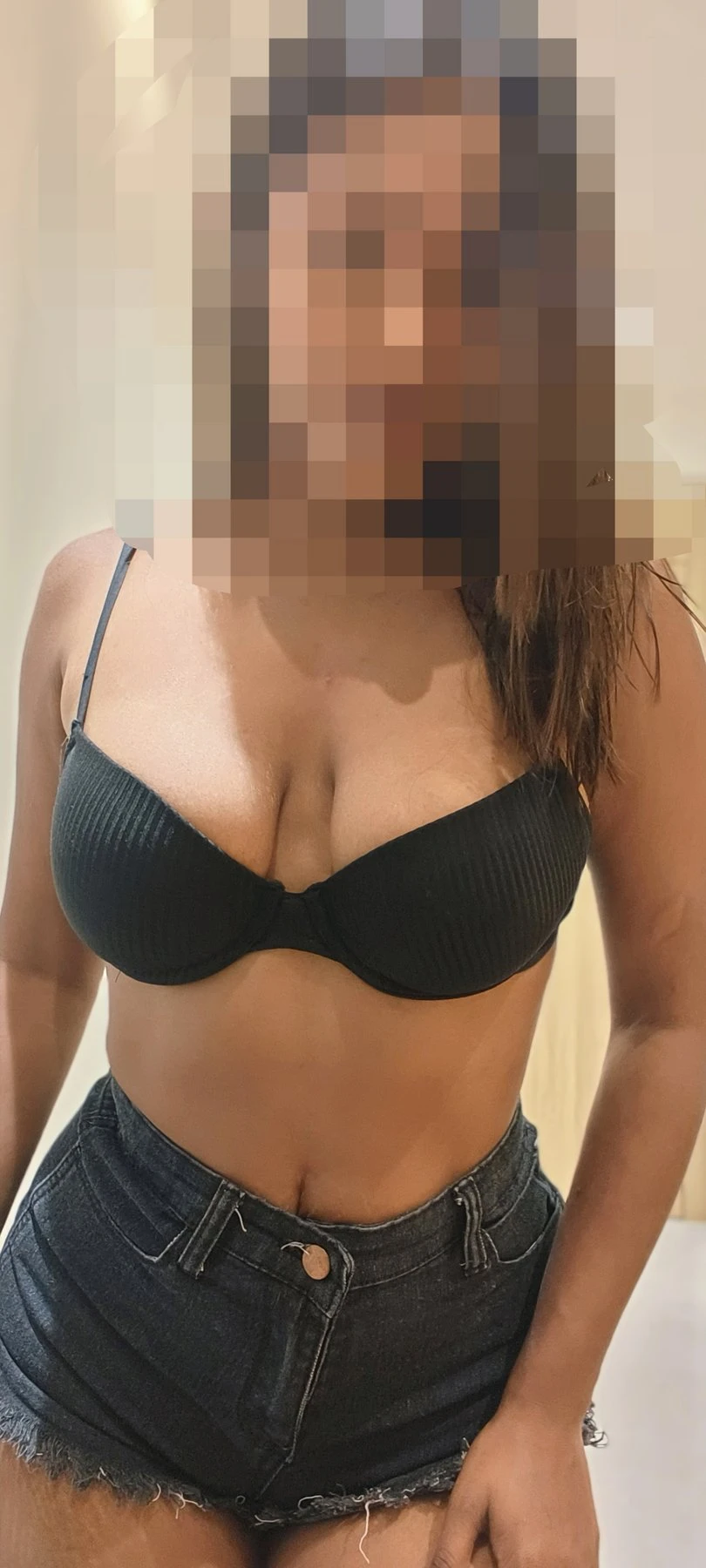 Laraa 20 – Indian escort in Mumbai — 6 / 10
