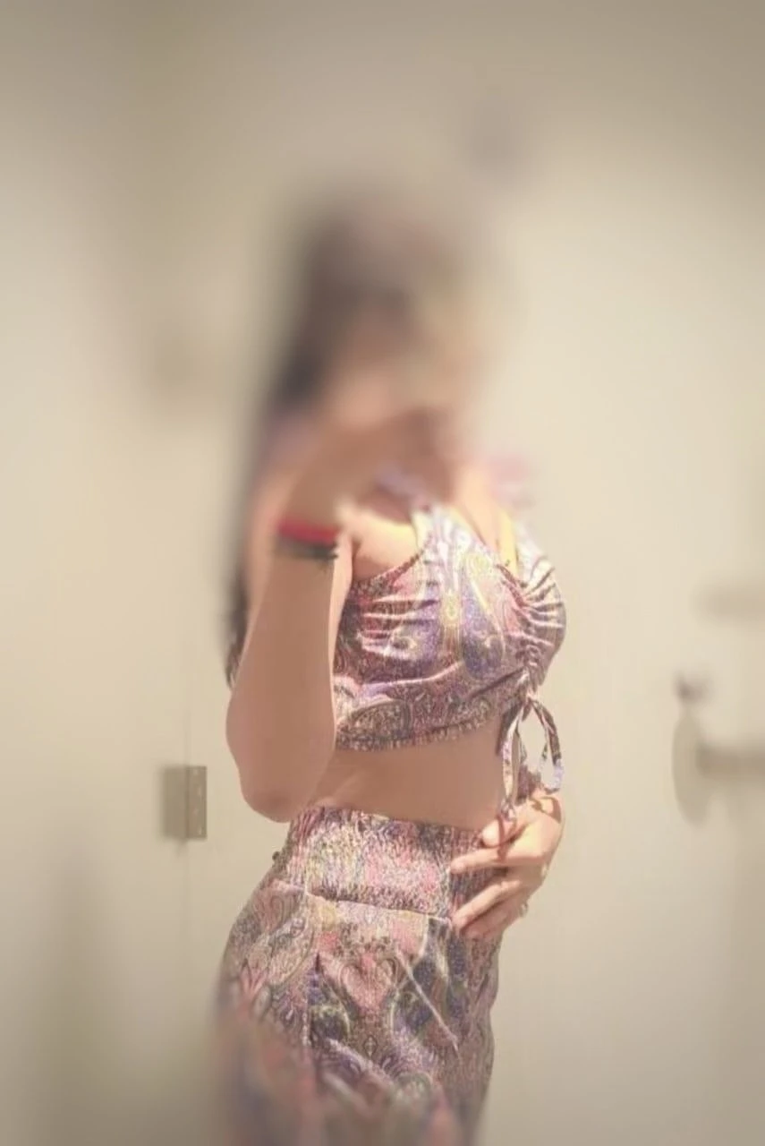 Girls Power – escort in Kolkata — 2 / 3
