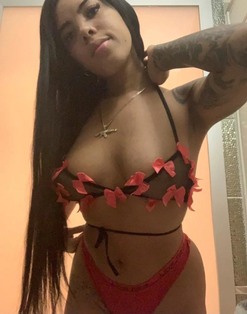 Anais – Panamanian escort in Malta — 2 / 19