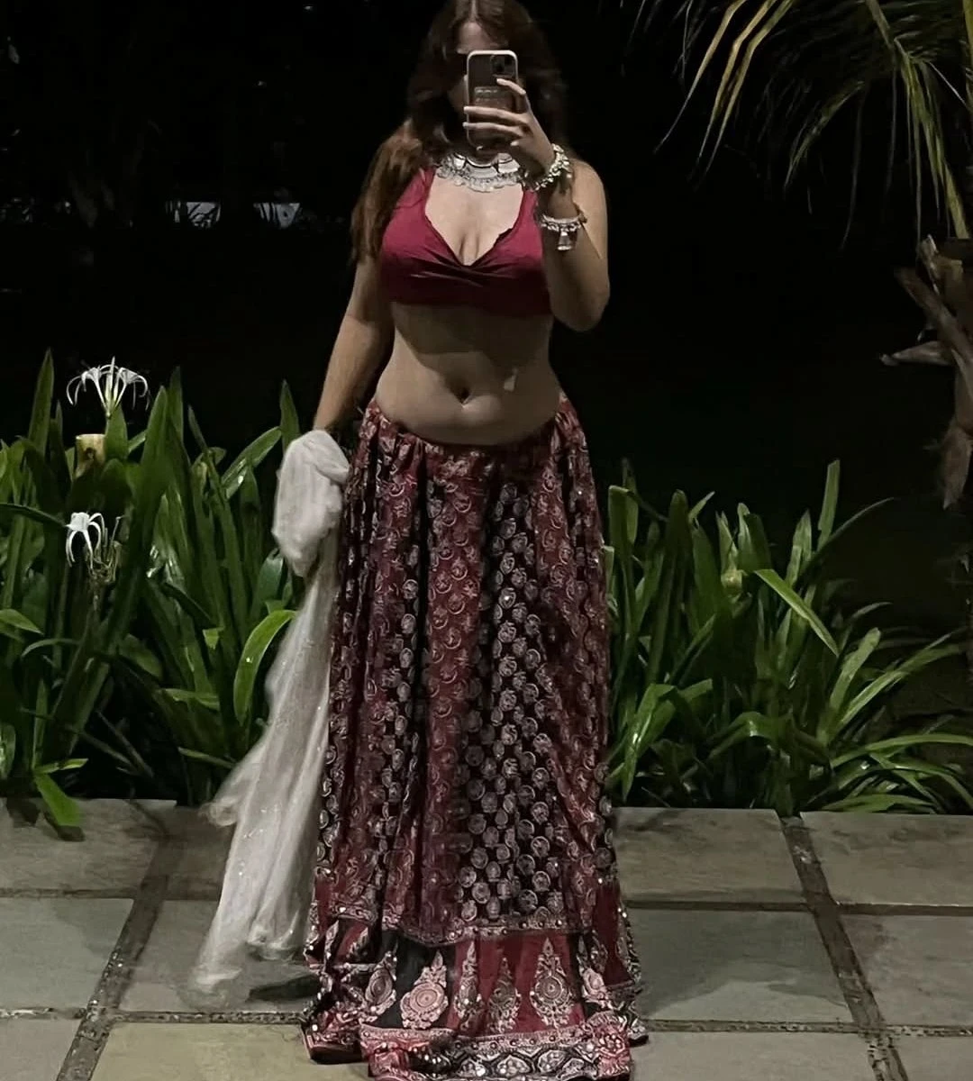 Independent Girl Real Meet/nude Cam – Indian escort in Surat — 3 / 5