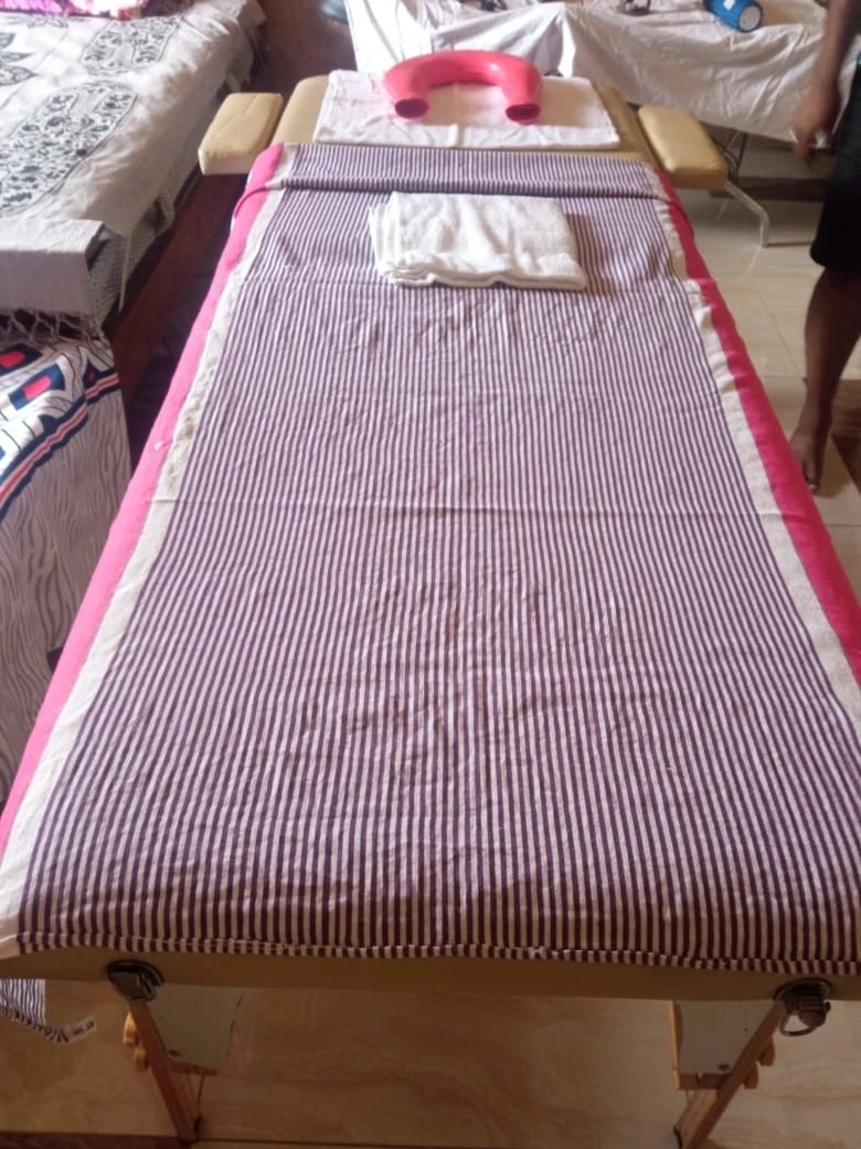 Nisha, Professional Massage Therapist – Sri Lankan escort in Colombo — 3 / 7