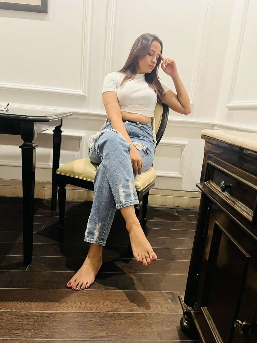 🟢 Simran Premium Massage & Companion – Indian escort in Chennai — 1 / 3
