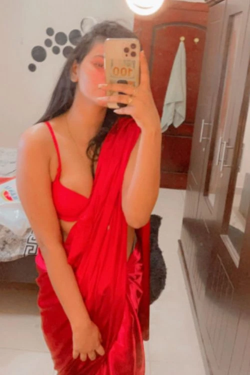 Maira – Pakistani escort in Karāchi — 9 / 12