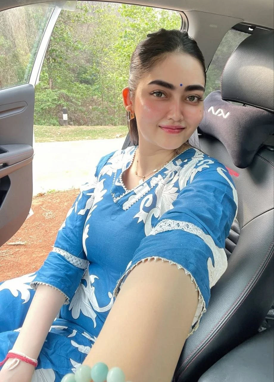 Trisha – escort in Bangalore — 2 / 5