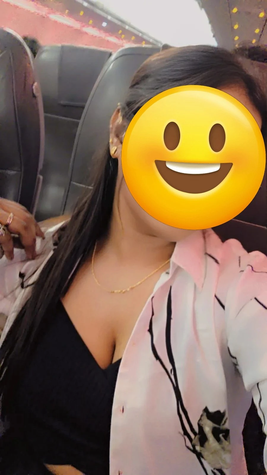 Bangalore Escorts Girls and Aunty Availa – Indian escort in Bangalore — 3 / 5