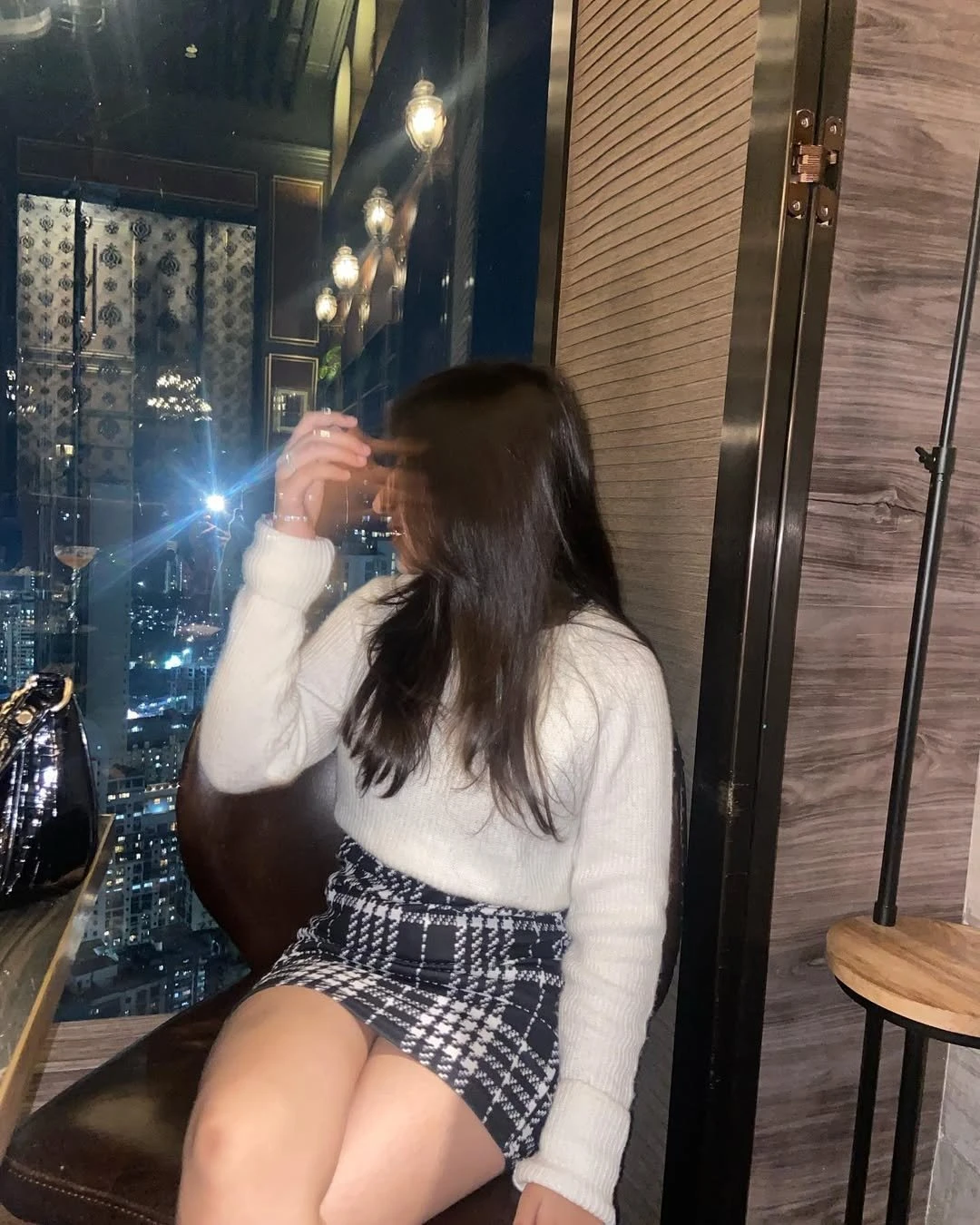 Simran – Indian escort in New Delhi — 2 / 3