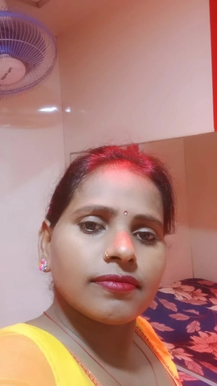 Isha – Indian escort in Pune — 1 / 3