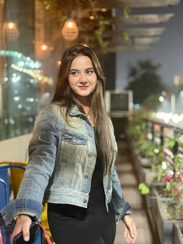 Nayara – Indian escort in Colombo — 10 / 12