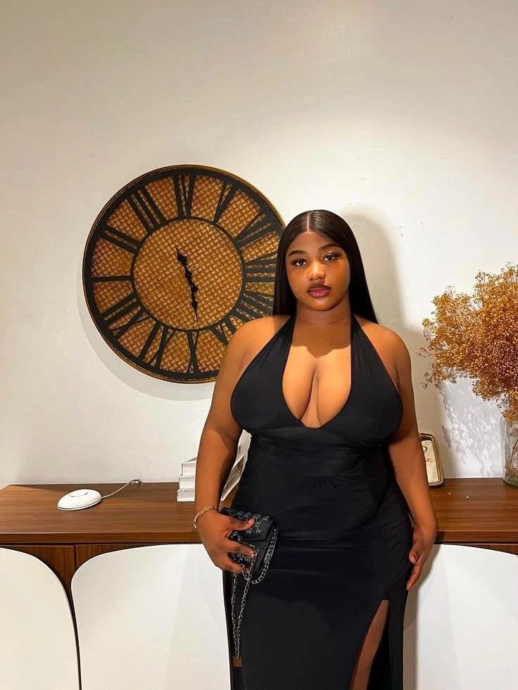 Lindah – Egyptian escort in Pune — 2 / 5