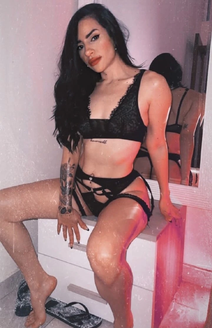 Yessica – Ecuadorean escort in Malta — 6 / 10