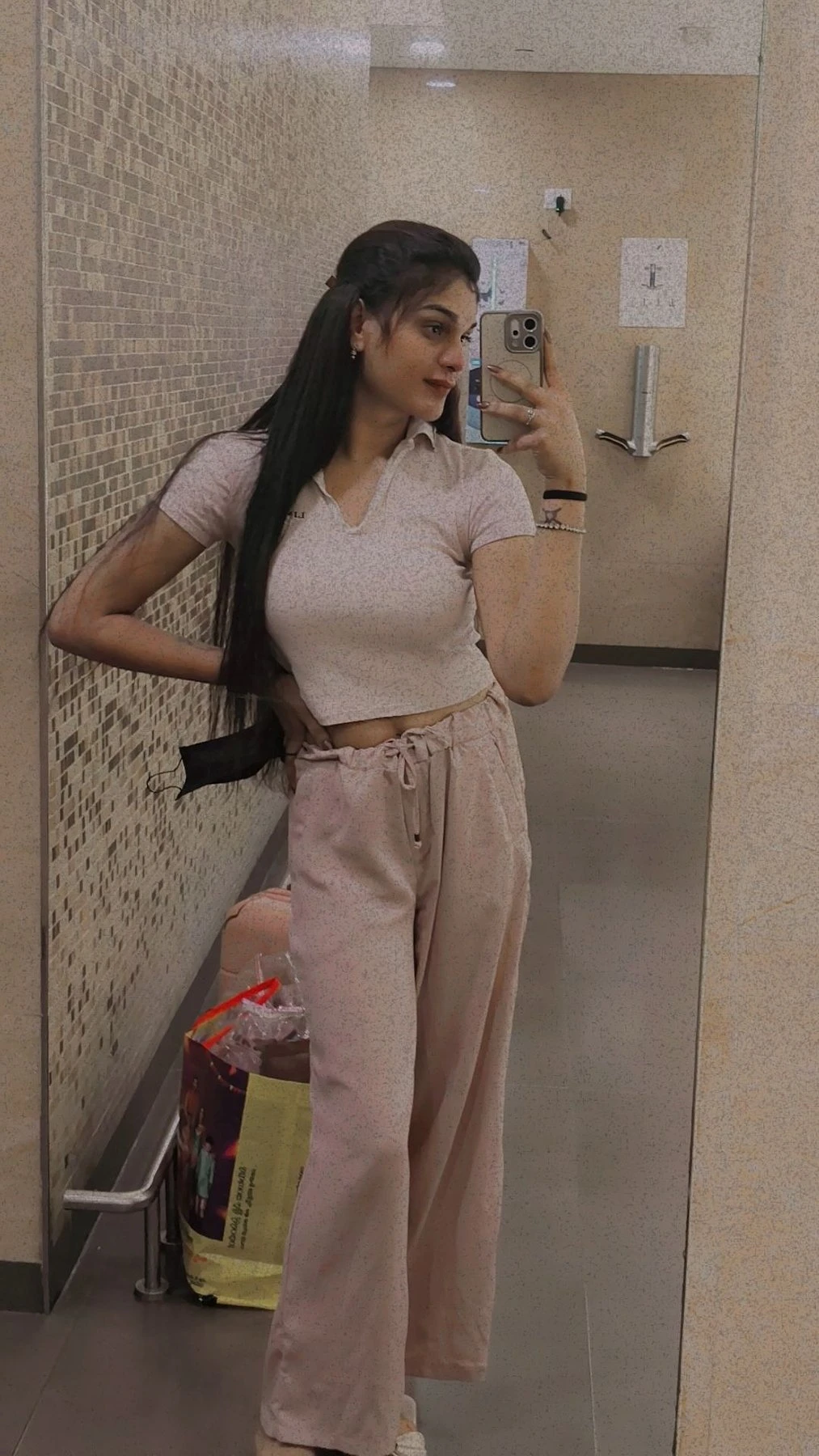 Kavya – Indian escort in Hyderabad — 4 / 6